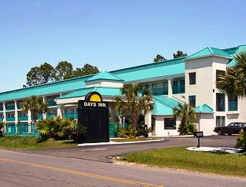 Days Inn By Wyndham Gulfport Exterior photo